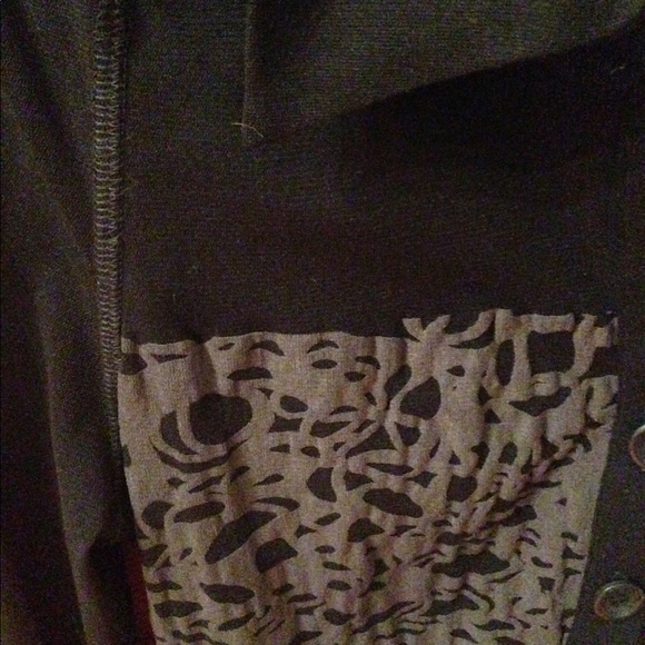 Vassalli Italy button down top - Picture 3 of 4